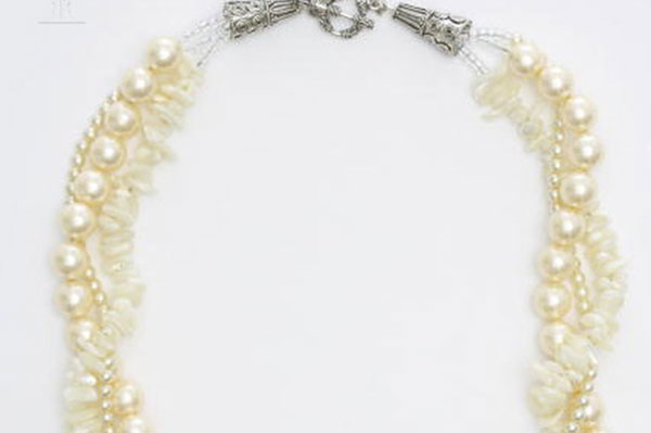 pearl necklace